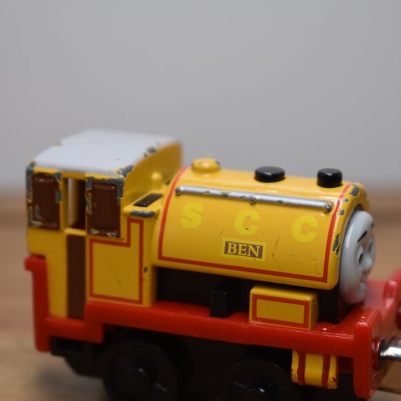 Ben SCC - Push Along Take and Play Diecast Train Thomas & Friends Magnetic 2009 - Picture 5 of 7